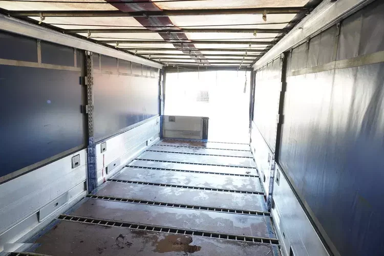 Mercedes Actros 1830 4x2 E6 / Burtofiranka 18 EPAL / Kab. Sypialna zdjęcie 11