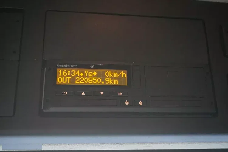 Mercedes Actros 1830 4x2 E6 / Burtofiranka 18 EPAL / Kab. Sypialna zdjęcie 23