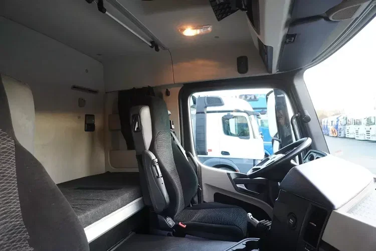 Mercedes Actros 1830 4x2 E6 / Burtofiranka 18 EPAL / Kab. Sypialna zdjęcie 27