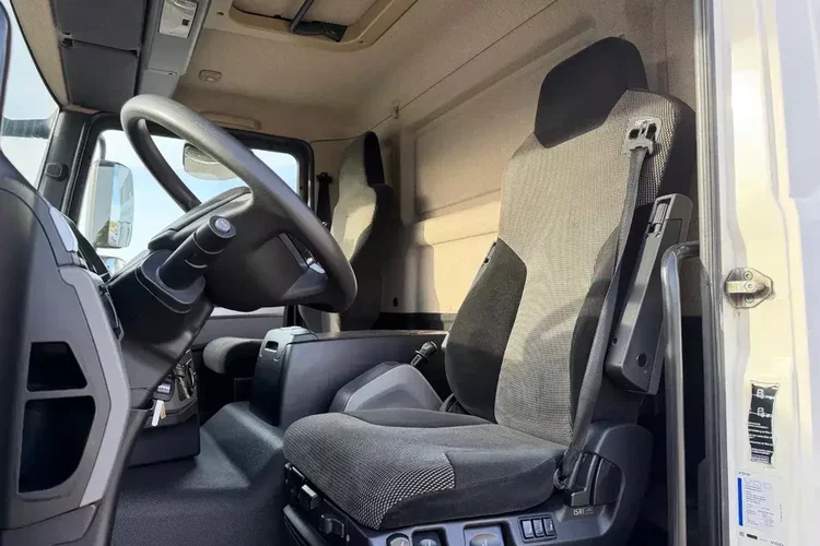 MAN TGL 12.250 zdjęcie 12