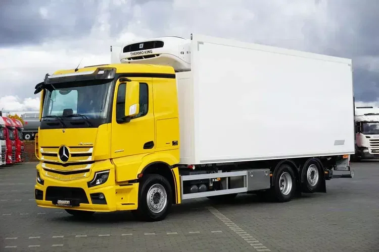 Mercedes ACTROS / 2853 / ACC / E 6 / MP 5 / CHŁODNIA + WINDA / 18 PALET / OŚ SKRĘTNA zdjęcie 2