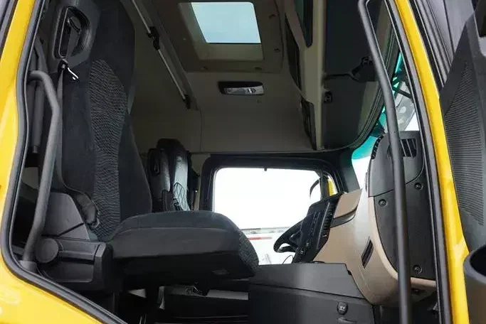 Mercedes ACTROS / 2853 / ACC / E 6 / MP 5 / CHŁODNIA + WINDA / 18 PALET / OŚ SKRĘTNA zdjęcie 8