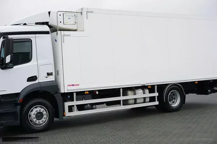 Mercedes ANTOS / 1830 / EURO 6 / CHŁODNIA + WINDA / 18 PALET zdjęcie 14