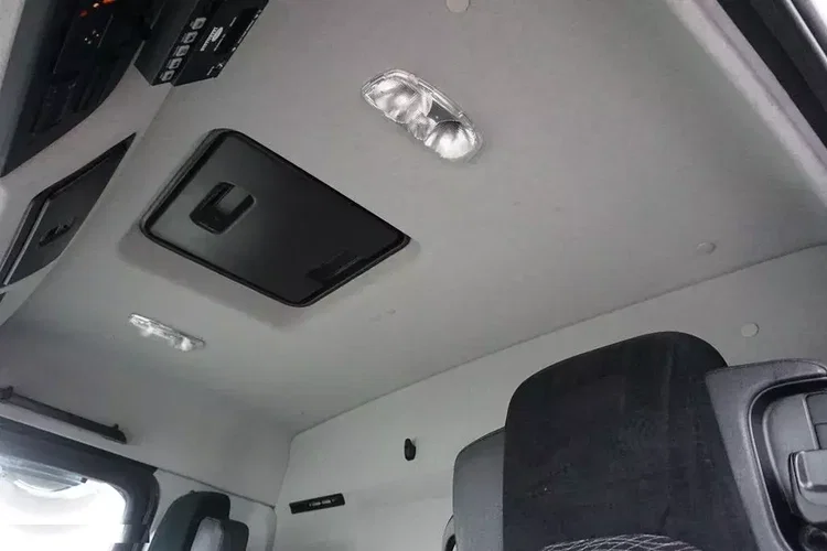 Mercedes ANTOS / 1830 / EURO 6 / CHŁODNIA + WINDA / 18 PALET zdjęcie 16