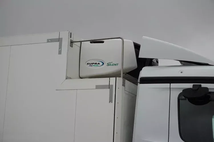 Mercedes ANTOS / 1830 / EURO 6 / CHŁODNIA + WINDA / 18 PALET zdjęcie 21