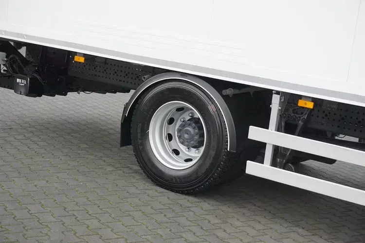 Mercedes ANTOS / 1830 / EURO 6 / CHŁODNIA + WINDA / 18 PALET zdjęcie 22