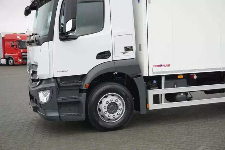 Mercedes ANTOS / 1830 / EURO 6 / CHŁODNIA + WINDA / 18 PALET zdjęcie 30