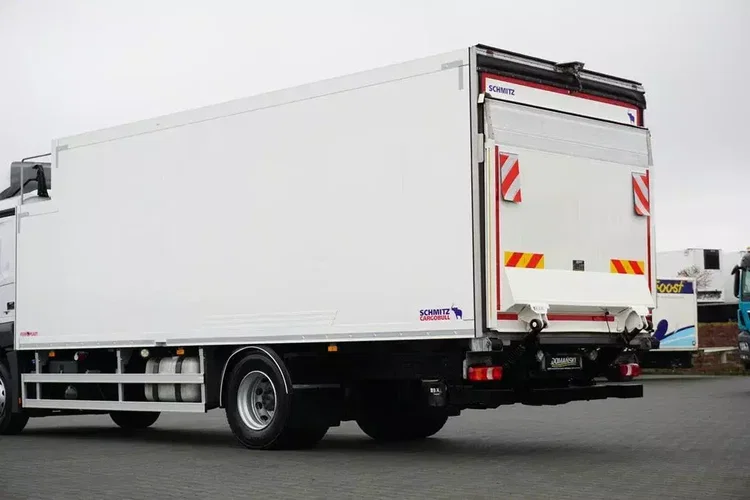 Mercedes ANTOS / 1830 / EURO 6 / CHŁODNIA + WINDA / 18 PALET zdjęcie 31
