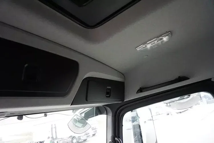 Mercedes ANTOS / 1830 / EURO 6 / CHŁODNIA + WINDA / 18 PALET zdjęcie 36