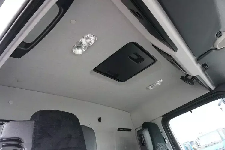 Mercedes ANTOS / 1830 / EURO 6 / CHŁODNIA + WINDA / 18 PALET zdjęcie 39