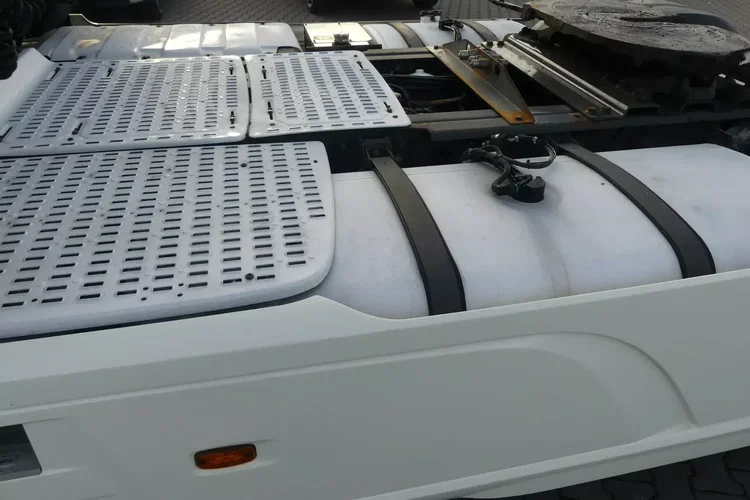 DAF XF 106.460 / EURO 6 / AUTOMAT / PEŁNY ADR / HYDRAULIKA DO CYSTERNY / zdjęcie 12