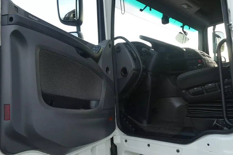 DAF XF 106.460 / EURO 6 / AUTOMAT / PEŁNY ADR / HYDRAULIKA DO CYSTERNY / zdjęcie 16