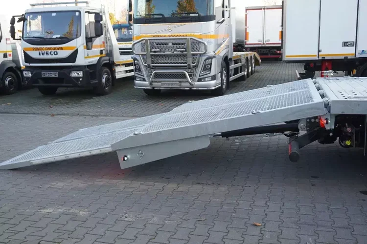 MAN Actros 2546 MP5 6x2 / NOWA Laweta 9, 5 m / Kabina Salonka zdjęcie 17