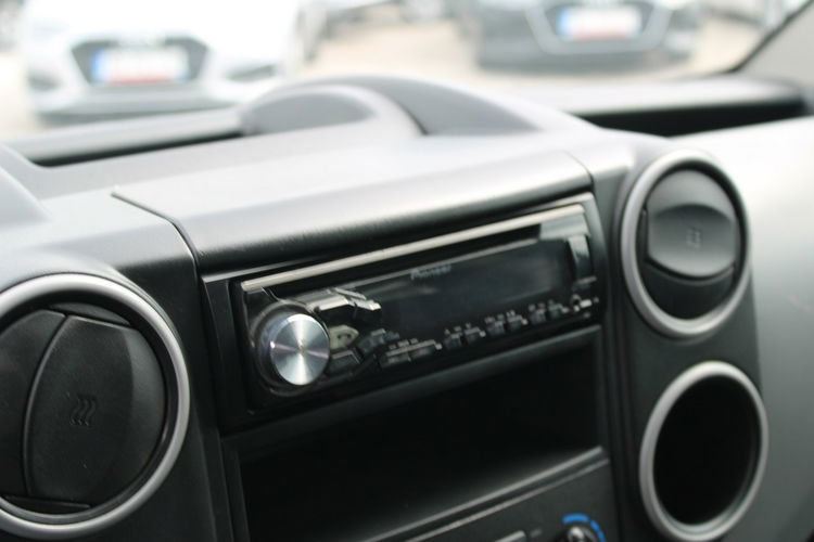 Peugeot Partner LONG XL F-vat Salon PL Gwarancja czujniki zdjęcie 12