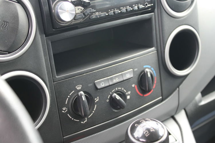 Peugeot Partner LONG XL F-vat Salon PL Gwarancja czujniki zdjęcie 13