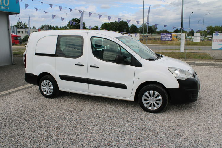 Peugeot Partner LONG XL F-vat Salon PL Gwarancja czujniki zdjęcie 4