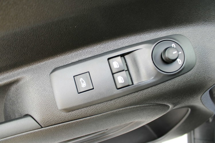 Citroen Berlingo XL 1.5 Bluehdi 100 S&s Gwarancja zdjęcie 11