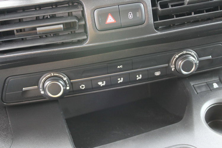 Citroen Berlingo XL 1.5 Bluehdi 100 S&s Gwarancja zdjęcie 16