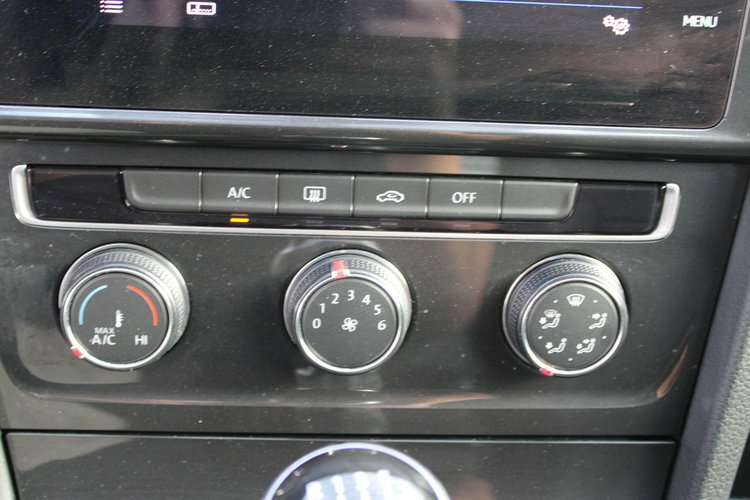 Volkswagen Golf Comfortline A netto 40 126 PLN Gwarancja Auto-Hold zdjęcie 28