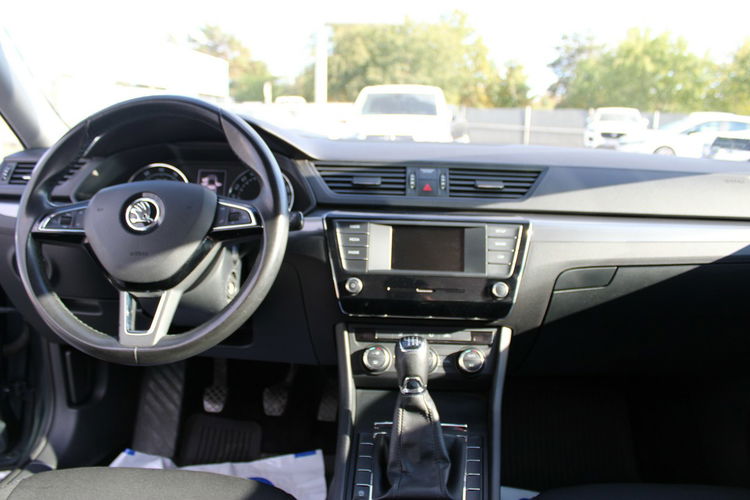 Skoda Superb Salon Polska TSI 180HP F-vat Gwarancja zdjęcie 14