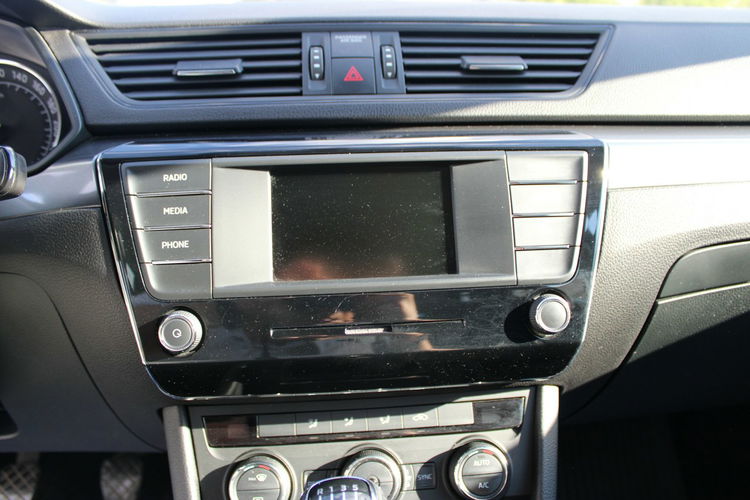 Skoda Superb Salon Polska TSI 180HP F-vat Gwarancja zdjęcie 22