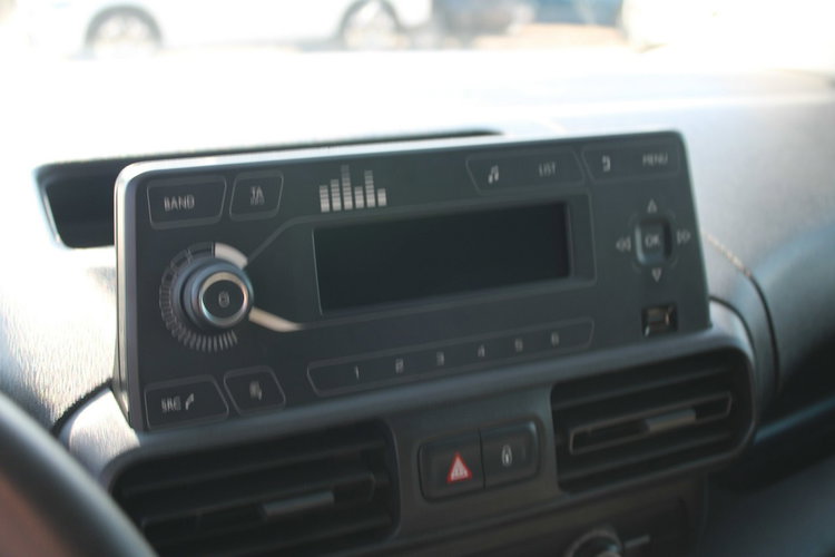 Opel Combo 3osob. XL Vat-1 F-vat Salon Polska Gwarancja zdjęcie 21