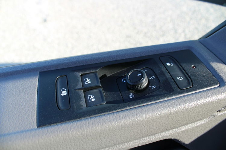 Volkswagen Transporter L2H1 Elektryczny VAT-1 zdjęcie 22