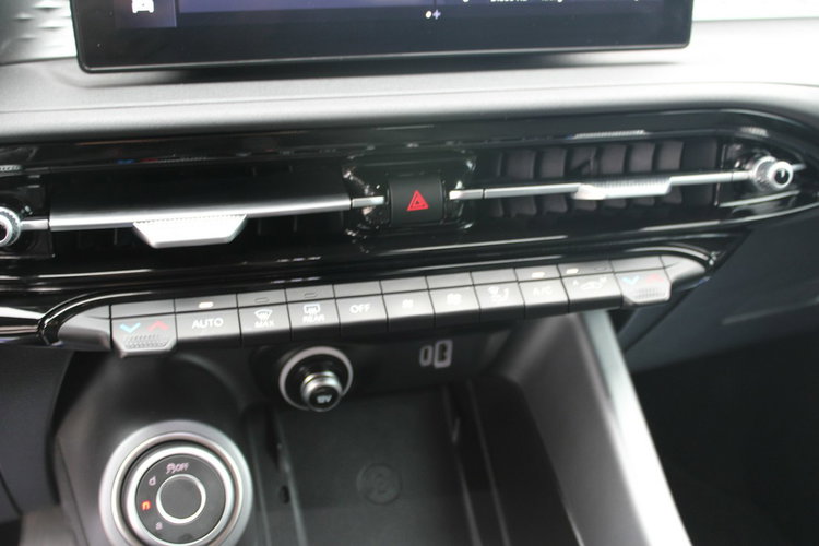 Alfa Romeo Tonale F Sprint DCT netto 73 902 PLN Automat Led zdjęcie 24