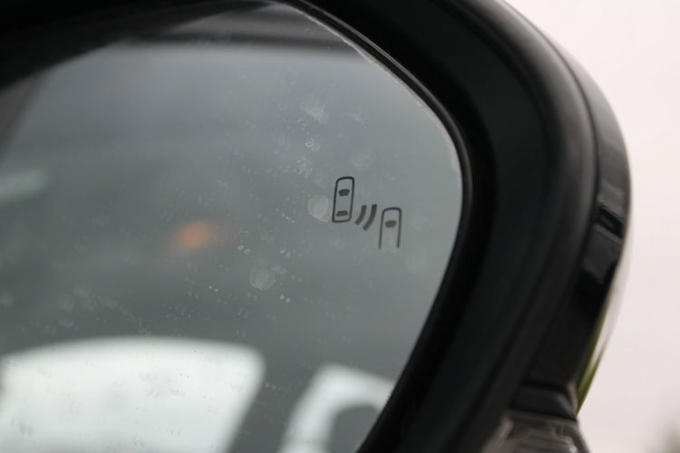 Toyota Prius 1.8 Hybrid 122 Km Comfort E-Cvt Gwarancja zdjęcie 33