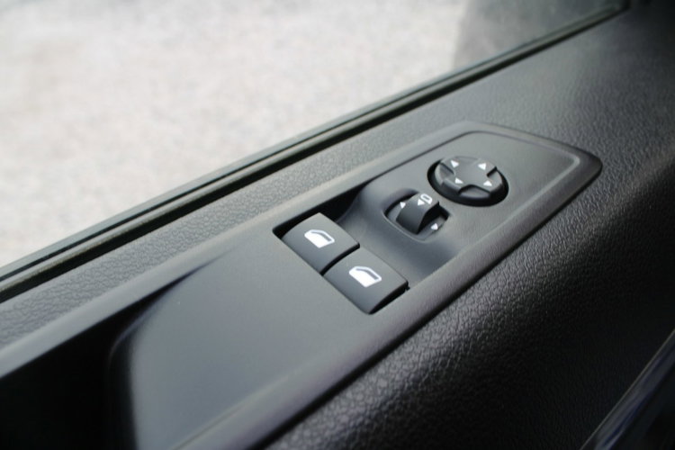 Citroen SpaceTourer 2.0 BlueHDi 177HP Automat netto 121 869PLN Gwarancja zdjęcie 17