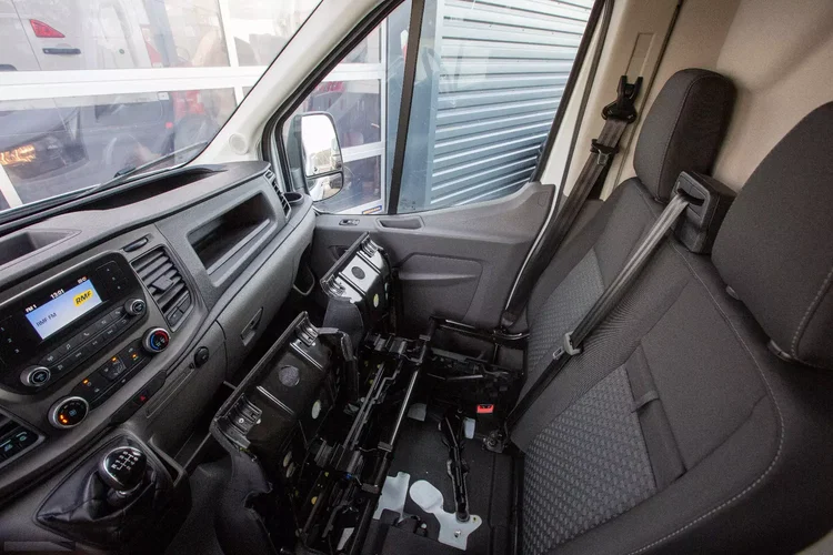 Ford Transit L4H3 40.000km MAXI Wysoki Dach zdjęcie 18