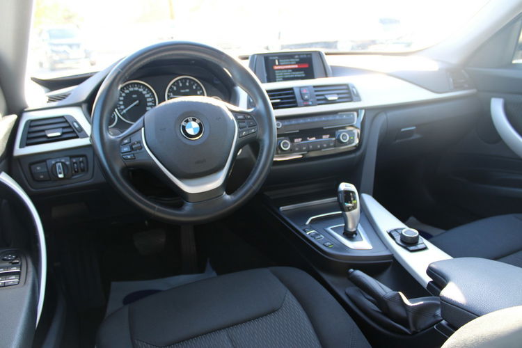 BMW 3GT 320i Advantage Led F-vat SalonPL Gwarancja zdjęcie 17