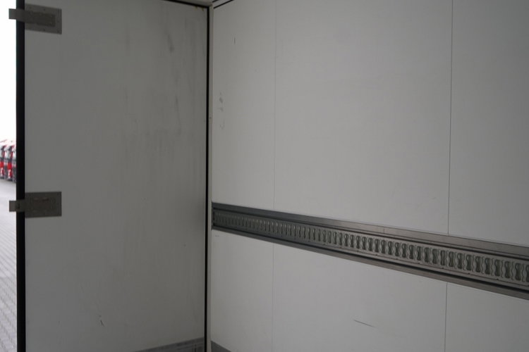 SCHMITZ CARGOBULL / CHŁODNIA / KWIATÓWKA / THERMO KING / SLX 300 zdjęcie 21