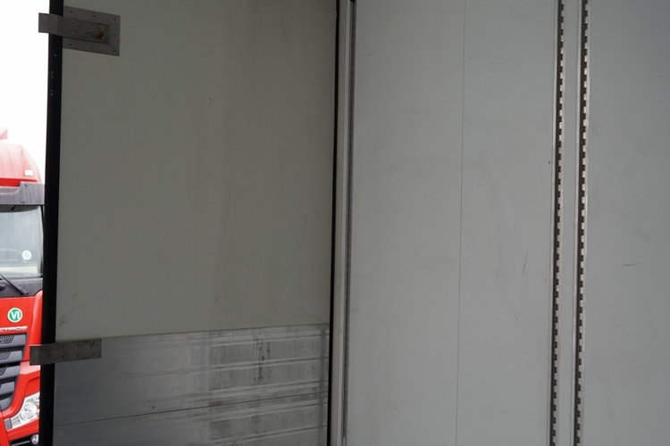 SCHMITZ CARGOBULL / CHŁODNIA / NOWY AGREGAT THERMO KING / SLX 300 / 0 MTH / DOPPELSTOCK   zdjęcie 22