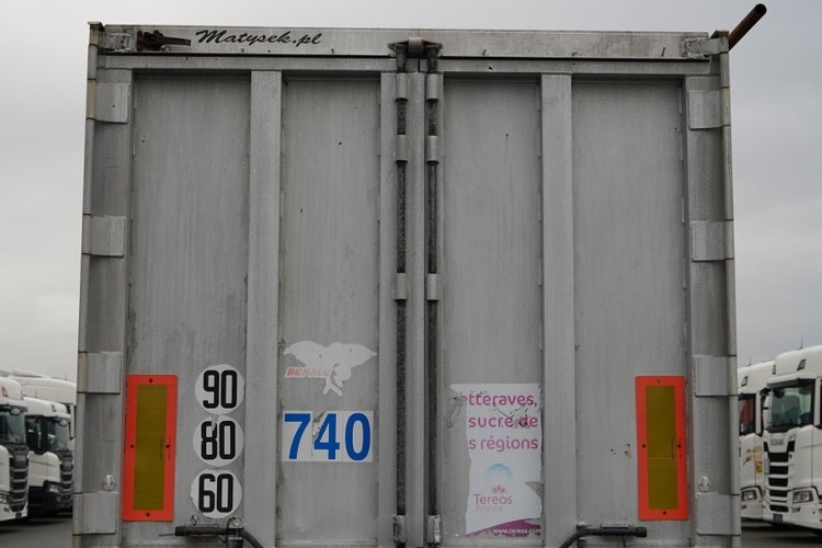 BENALU / WYWROTKA 45 M3 / CAŁA ALUMINIOWA / WAGA: 5 700 KG / KLAPO-DRZWI  zdjęcie 12