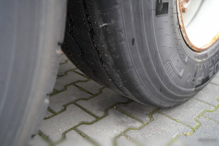 BENALU / WYWROTKA 45 M3 / CAŁA ALUMINIOWA / WAGA: 5 700 KG / KLAPO-DRZWI  zdjęcie 17