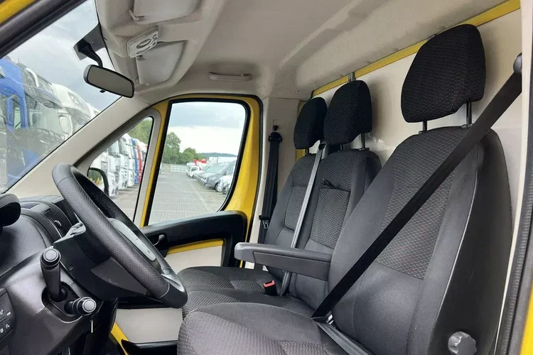 Peugeot Boxer zdjęcie 17