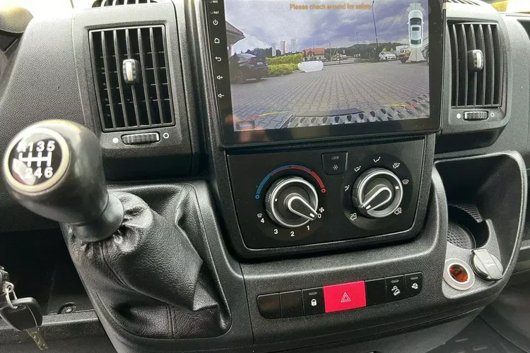 Peugeot Boxer zdjęcie 22