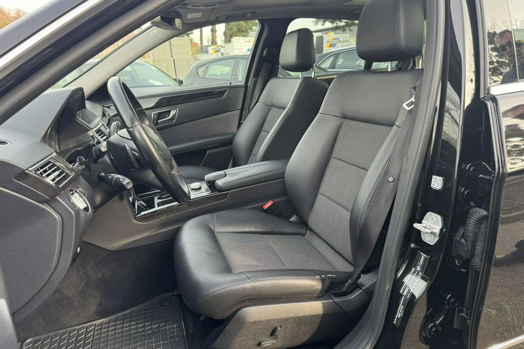 Mercedes E 200 Klimatronic 2-stref, Avantgarde, Skóra, Podgrz. fotele zdjęcie 14