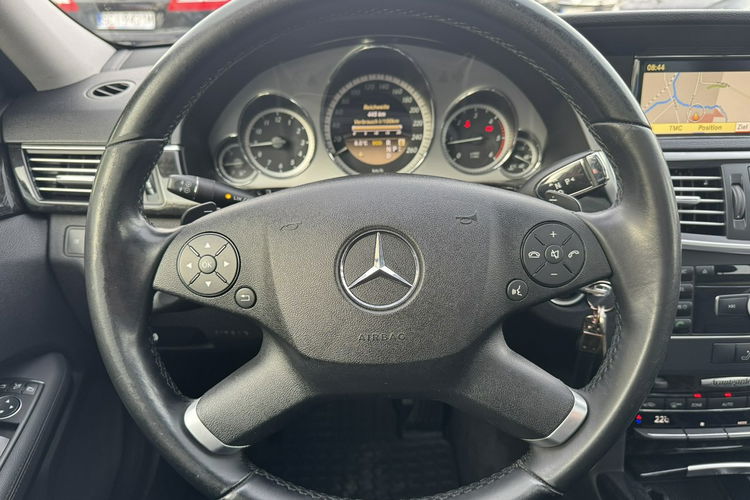 Mercedes E 200 Klimatronic 2-stref, Avantgarde, Skóra, Podgrz. fotele zdjęcie 17