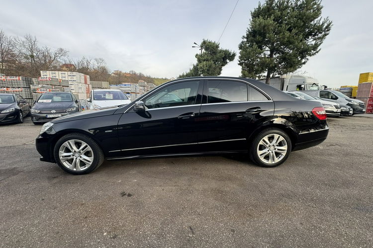 Mercedes E 200 Klimatronic 2-stref, Avantgarde, Skóra, Podgrz. fotele zdjęcie 7
