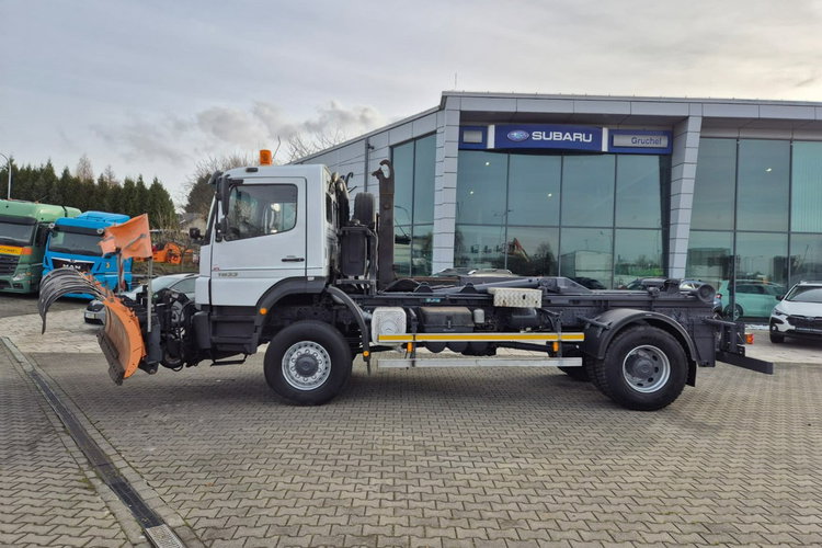 Axor 1833 4X4 Mercedes-Benz Axor 18.33 4X4 / HAKOWIEC / PŁUG ŚNIEŻNY zdjęcie 12