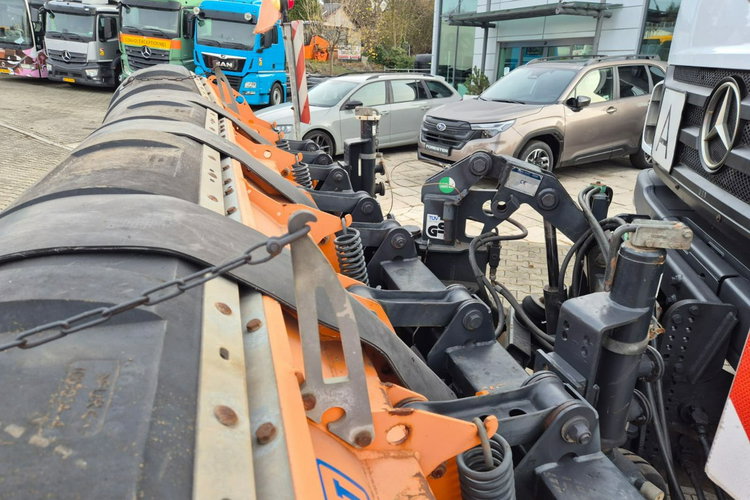 Axor 1833 4X4 Mercedes-Benz Axor 18.33 4X4 / HAKOWIEC / PŁUG ŚNIEŻNY zdjęcie 43