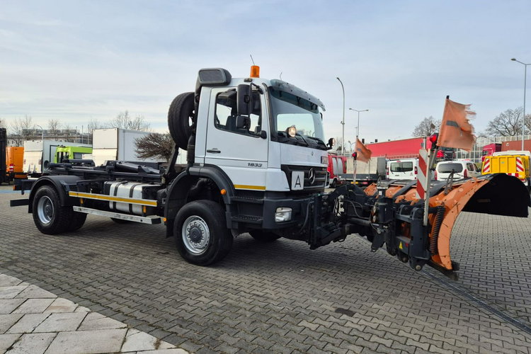 Axor 1833 4X4 Mercedes-Benz Axor 18.33 4X4 / HAKOWIEC / PŁUG ŚNIEŻNY zdjęcie 5