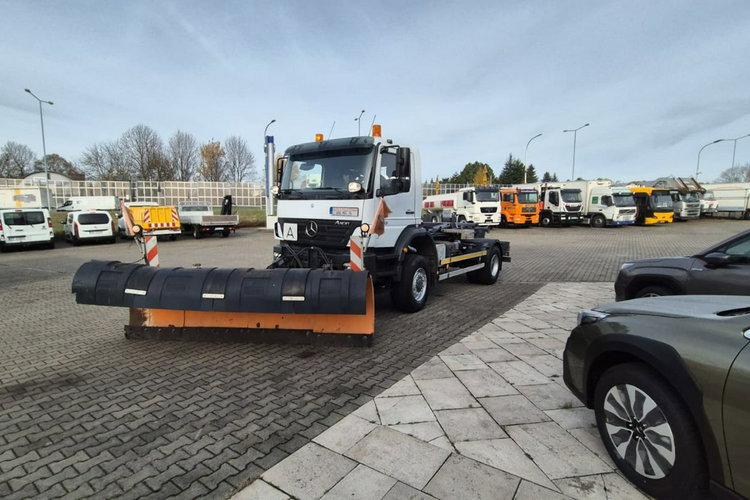 Axor 1833 4X4 Mercedes-Benz Axor 18.33 4X4 / HAKOWIEC / PŁUG ŚNIEŻNY zdjęcie 53