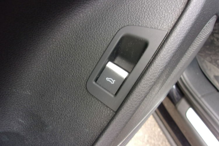 Audi Q7 Klimatronic 4-stref, 7-osobowy, Podgrz. fotele, Navi, PDC, Radar zdjęcie 16