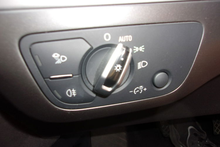 Audi Q7 Klimatronic 4-stref, 7-osobowy, Podgrz. fotele, Navi, PDC, Radar zdjęcie 19