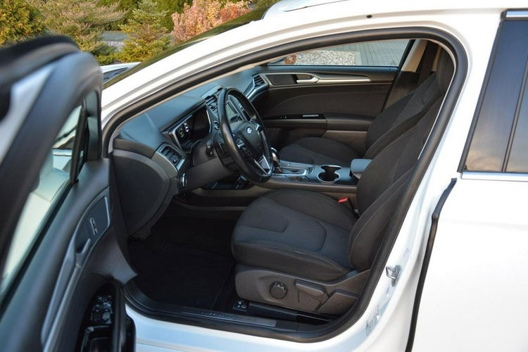 Ford Mondeo Titanium Navi SONY ParkAssist Parktronic Lane Assist Keyless Go Alu17" zdjęcie 15