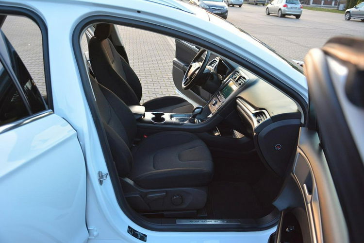 Ford Mondeo Titanium Navi SONY ParkAssist Parktronic Lane Assist Keyless Go Alu17" zdjęcie 17