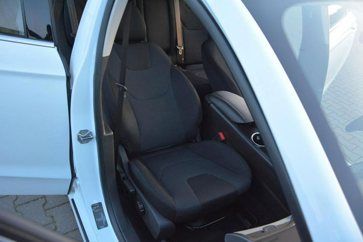 Ford Mondeo Titanium Navi SONY ParkAssist Parktronic Lane Assist Keyless Go Alu17" zdjęcie 19